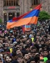 Правительство Армении отправили в отставку, оппозиция требует выборы