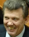 Под КС проходит митинг за отмену "закона Кивалова-Колесниченко"