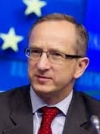 ЕС готов доплачивать украинским чиновникам, но сперва - реформы