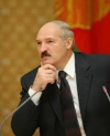 Азаров надеется повлиять на Путина через Лукашенко