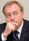 Лавринович вернул себе арестованные дом и машины