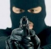 На Донбассе боевики вломились в квартиры экс-губернатора и блоггера