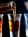 В ВОЗ заявили, что алкоголь не защищает от COVID-19, а даже наоборот