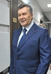 Адвокаты Януковича подали в суд 5 жалоб почти на 500 страниц