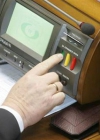 Парламент отменил свой летний отпуск