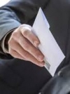 Президент подписал закон, которым предусматривается штраф за зарплату "в конверте"