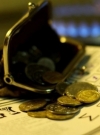 Коммуналка "съедает" больше половины дохода семьи у 14% украинцев