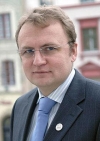 Садовый заявил, что идет в президенты