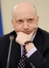 Турчинов: Россия стягивает новые силы к границе с Украиной