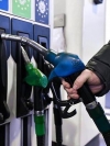 Крупнейшие сети АЗС продолжают снижать цены на бензин