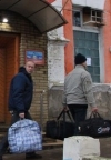 Луганские боевики уже вывезли пленных для обмена (фото)